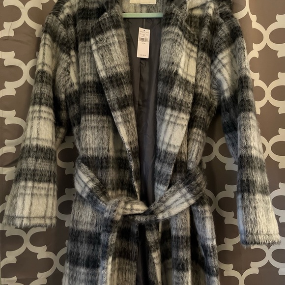 American Eagle Oversized Plaid Tie Waist Coat EUC - Picture 2 of 4